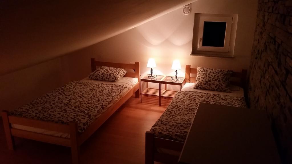 Apartments Zanic With Private Swimming Pool And Sea View スタリグラード エクステリア 写真