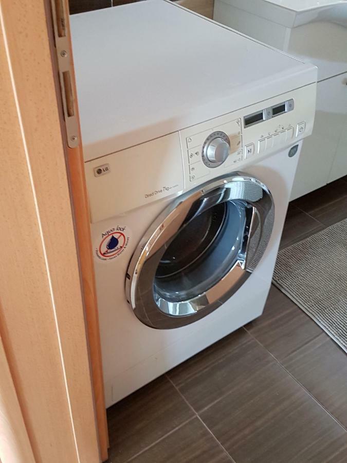Apartments Zanic With Private Swimming Pool And Sea View スタリグラード エクステリア 写真