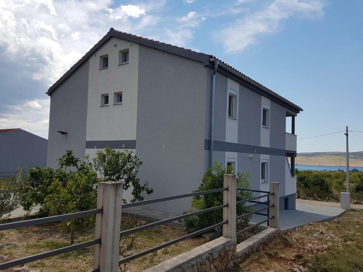 Apartments Zanic With Private Swimming Pool And Sea View スタリグラード エクステリア 写真