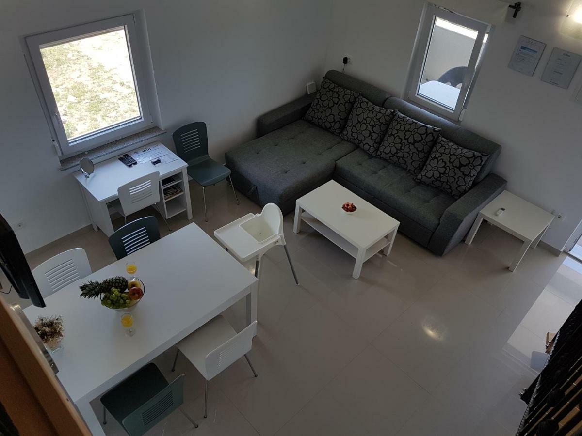 Apartments Zanic With Private Swimming Pool And Sea View スタリグラード エクステリア 写真